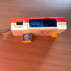 1974 Fisher-Price Pocket Camera #464 - Vintage Toy - Trip to the Zoo Instamatic